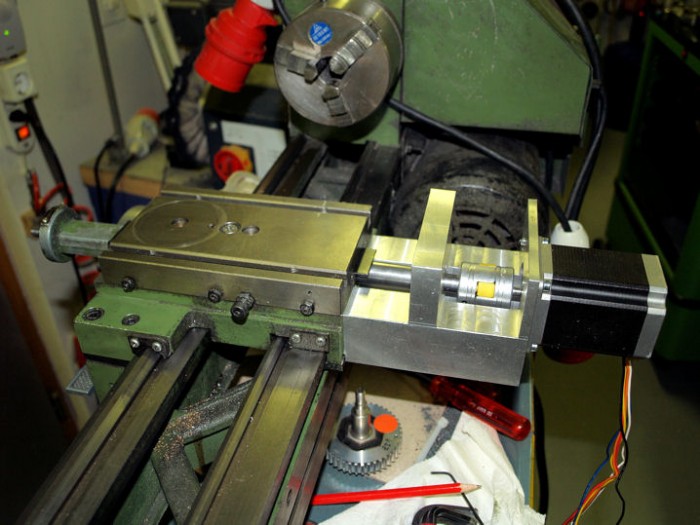 Drehbank_Fusan450A_X-Achse_06lowres.jpg